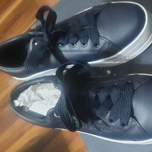 Women's Tennis Shoes